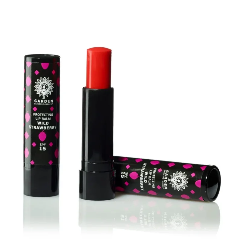 LIP CARE WILD STRAWBERRY